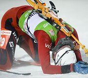 Biatlono legenda Bjoerndalenas griuvo ir nei&scaron;kovojo dar vieno titulo Pasaulio taurės varžybose 
