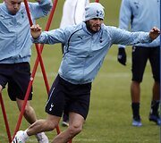 Davidas Beckhamas dalyvavo pirmojoje &bdquo;Tottenham Hotspur&ldquo; treniruotėje 