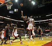 Žydrūno Ilgausko ekipa NBA lygoje įveikė Lino Kleizos komandą