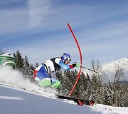 Vienos sunkiausių kalnų slidinėjimo varžybų Italijoje ir Austrijoje