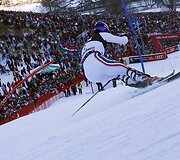 Vienos sunkiausių kalnų slidinėjimo varžybų Italijoje ir Austrijoje
