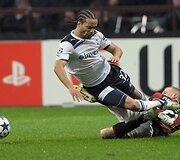 UEFA a&scaron;tunfinalio rungtynėse &bdquo;Tottenham&rdquo; &scaron;ventė pergalę svečiuose