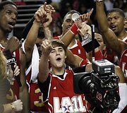 Paauglių dievaičiui Justinui Bieberiui NBA &bdquo;Visų žvaigždių&ldquo; savaitgalyje atiteko naudingiausio žaidėjo prizas 