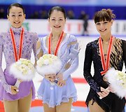 Mao Asada, Akiko Suzuki ir Alena Leonova 