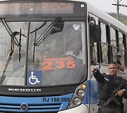 Rio de Žaneire ketvirtą dieną siautėja nusikaltėliai