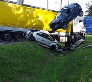 Avarija sostinės Kirtimų g.: susidūrė keturi lengvieji automobiliai ir vienas sunkiasvoris
