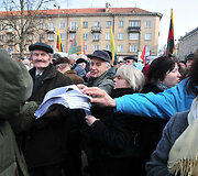 Visuomenininkai reikalauja į darbą grąžinti FNTT vadovą ir jo pavaduotoją