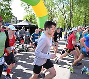 Bir&scaron;tono pusmaratonyje dalyvavo per 2000 bėgimo mėgėjų
