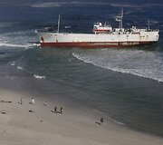 Laivas užplaukė ant seklumos