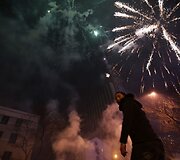 Laikrodžiui i&scaron;mu&scaron;us vidurnaktį, dangų vir&scaron; Pekino nu&scaron;vietė fejerverkai