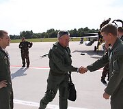 &Scaron;iauliuose nusileido Vengrijos kariai su 4 naiktuvais