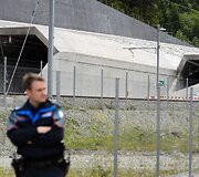 Geležinkelio tunelis &Scaron;veicarijoje