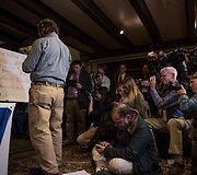  Demokratų kandidatė Hillary Clinton įgijo labai ankstyvą persvarą