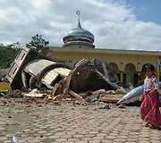 Indoneziją supurtė žemės drebėjimas
