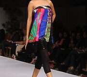 Nina Ajmal kurta kolekcija