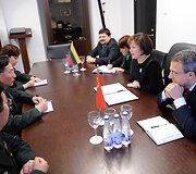 Lietuvoje lankosi KInijos gynyvos delegacija