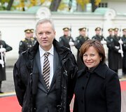 &Scaron;vedijos gynybos ministro vizito akimirka