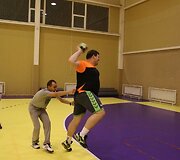 Lietuvos įžymybės i&scaron;bandė rankinį