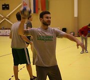 Lietuvos įžymybės i&scaron;bandė rankinį