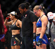 Ronda Rousey prie&scaron; Amandą Nunez