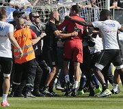 &bdquo;Bastia&ldquo; &ndash; &bdquo;Lyon&ldquo; rungtynės buvo nutrauktos