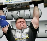 Ant apdovanojimų pakylos lipo tik lietuviai: Ž.Savickas, V.Blekaitis ir V.Lalas
