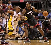 D.Wade'as ir L.Jamesas vedė &bdquo;Heat&ldquo; į pergalę prie&scaron; &bdquo;Lakers&ldquo; su Kobe Bryantu