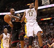 D.Wade'as ir L.Jamesas vedė &bdquo;Heat&ldquo; į pergalę prie&scaron; &bdquo;Lakers&ldquo; su Kobe Bryantu