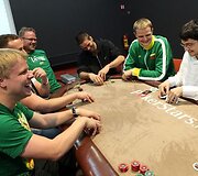 Prie pokerio stalo