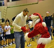 Jonas Valančiūnas Sostinės krep&scaron;inio mokyklos &scaron;ventėje