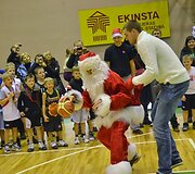 Jonas Valančiūnas Sostinės krep&scaron;inio mokyklos &scaron;ventėje