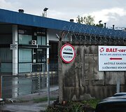 I&scaron; Vilniaus lėktuvu į užsienį buvo bandoma i&scaron;siųsti artilerijos sviedinį