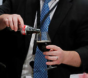 Donaldui Trumpui buvo tiekiama dietinė kola