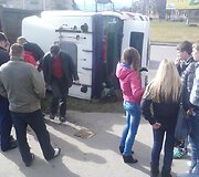 Kaune apvirto vilkikas.