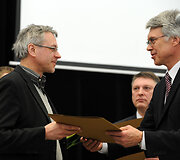 Vilniaus knygų mugėje įteiktos Patriotų premijos