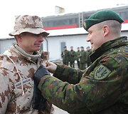 Karių sutikimo akimirka