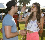 Dainininkas Joe Jonas ir manekenė Alessandra Ambrosio