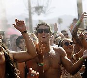 Festivalio svečiai