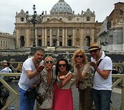 Dominykas Kubilius, Oksana Pikul, Katažina Nemycko, Laura Pauk&scaron;tė ir Jonas Jonu&scaron;as Romoje