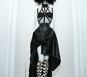 Paroda &bdquo;Punk: Chaos to Couture&ldquo;