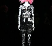 Paroda &bdquo;Punk: Chaos to Couture&ldquo;