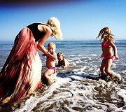 Tori Spelling su vaikais