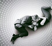 66-ojo Kanų kino festivalio plakatas su Joanne Woodward ir Paulu Newmanu filme &bdquo;A New Kind of Love&ldquo;