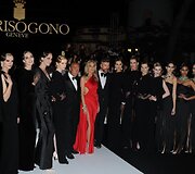 Smiltė Bagdžiūnė (trečia i&scaron; kairės), &bdquo;De Grisogono&ldquo; įkūrėjas Fawazas Gruosi (&scaron;e&scaron;tas i&scaron; kairės), aktorė Sharon Stone (raudona suknele) ir Juozas Statkevičius (a&scaron;tuntas i&scaron; kairės)