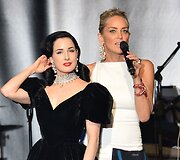 Dita Von Teese ir Sharon Stone