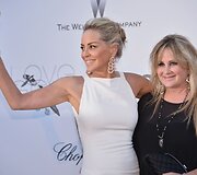Sharon Stone su seserimi Kelly