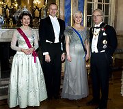 &Scaron;vedijos karalienė Silvia, Estijos prezidentas Toomasas Hendrikas Ilvesas, jo žmona Evelin ir &Scaron;vedijos karalius Carlas XVI Gustafas