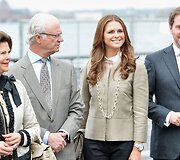 Karalienė Silvia, karalius Carlas Gustafas, princesė Madeleine ir Chrisas O'Neillas