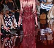 Elie Saabo auk&scaron;tosios mados modelis