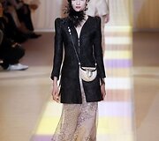 &bdquo;Armani Prive&ldquo; auk&scaron;tosios mados modelis